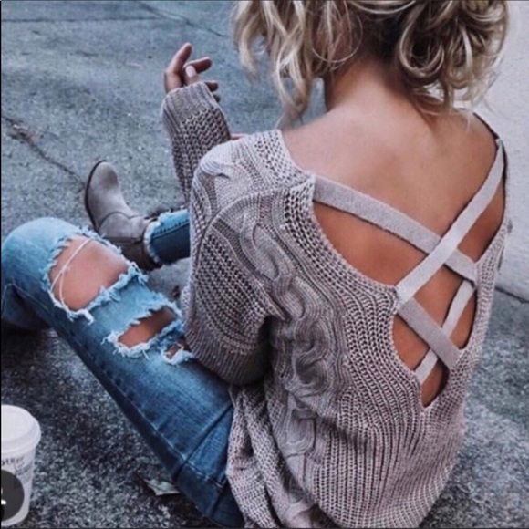 🍂Cross Back Sweater in Mauve🍂 - Picture 1 of 4